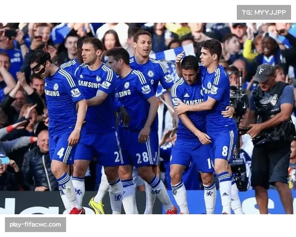 伊普斯维奇左路防守遭遇纽卡托纳利长传冲击,暴露边后卫协防问题 伊普斯维奇左路防守遭遇纽卡托纳利长传冲击,暴露边后卫协防问题